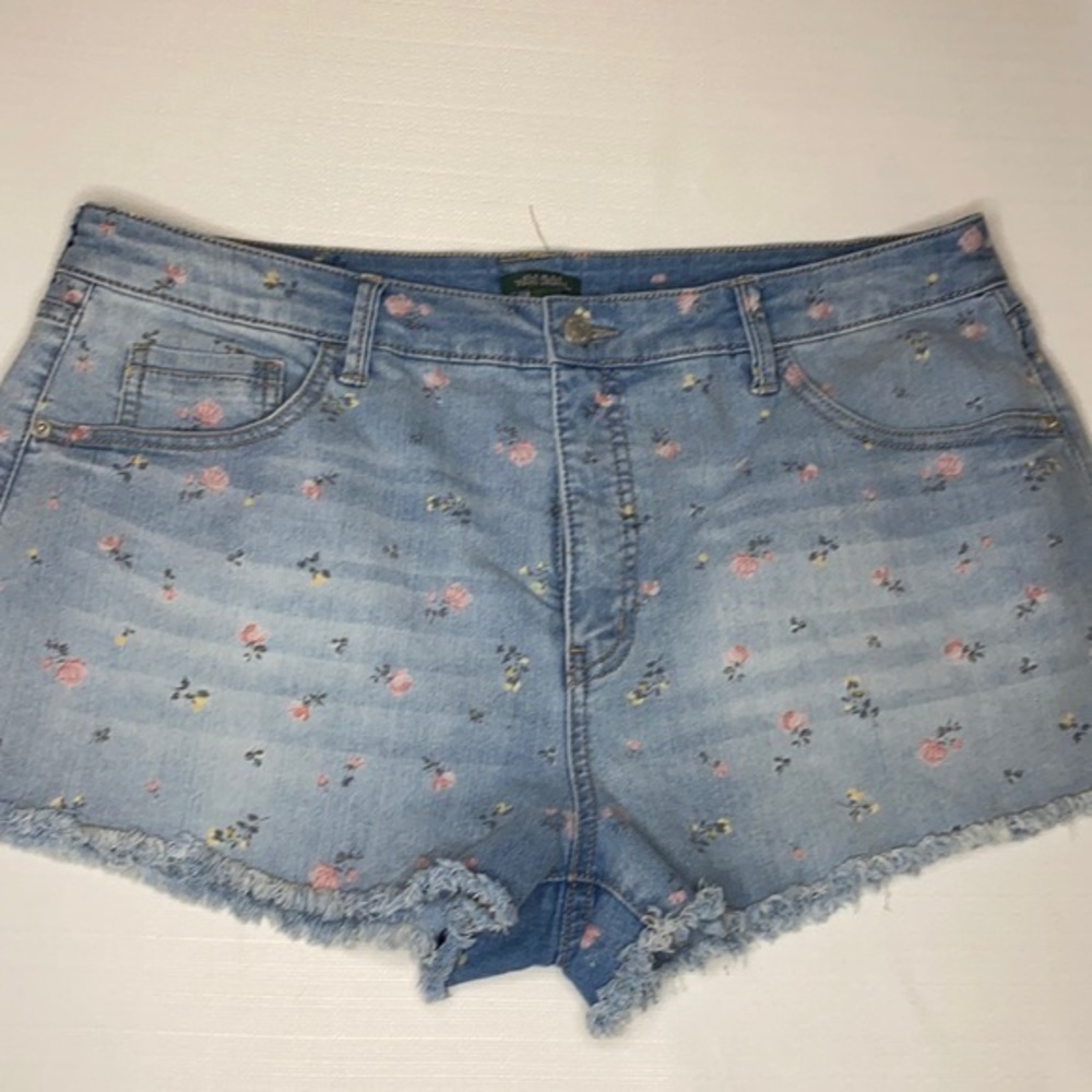 Wild Fable flower shorts